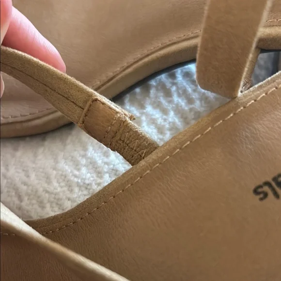 Tan Sandals - Picture 7 of 7